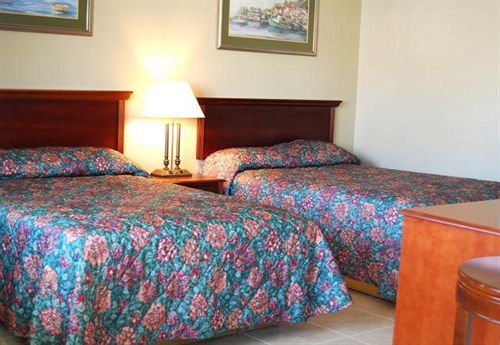 The Shorehouse Motel 2*